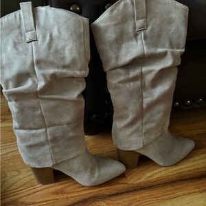 Women’s Boots Preowned EUC